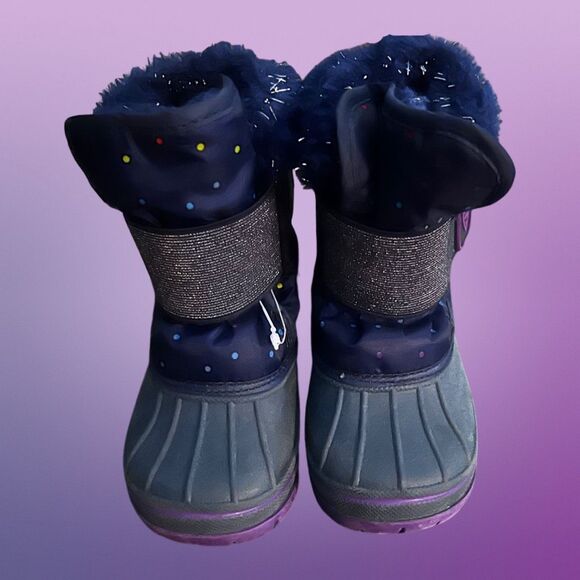 Infant Cat & Jack Heart Fluffy Inside Snow Boots Size 5 - Picture 2 of 5